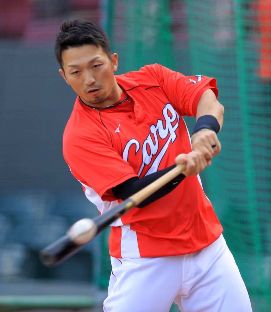 Shohei Ohtani watches fellow Japanese athlete Rui Hachimura at