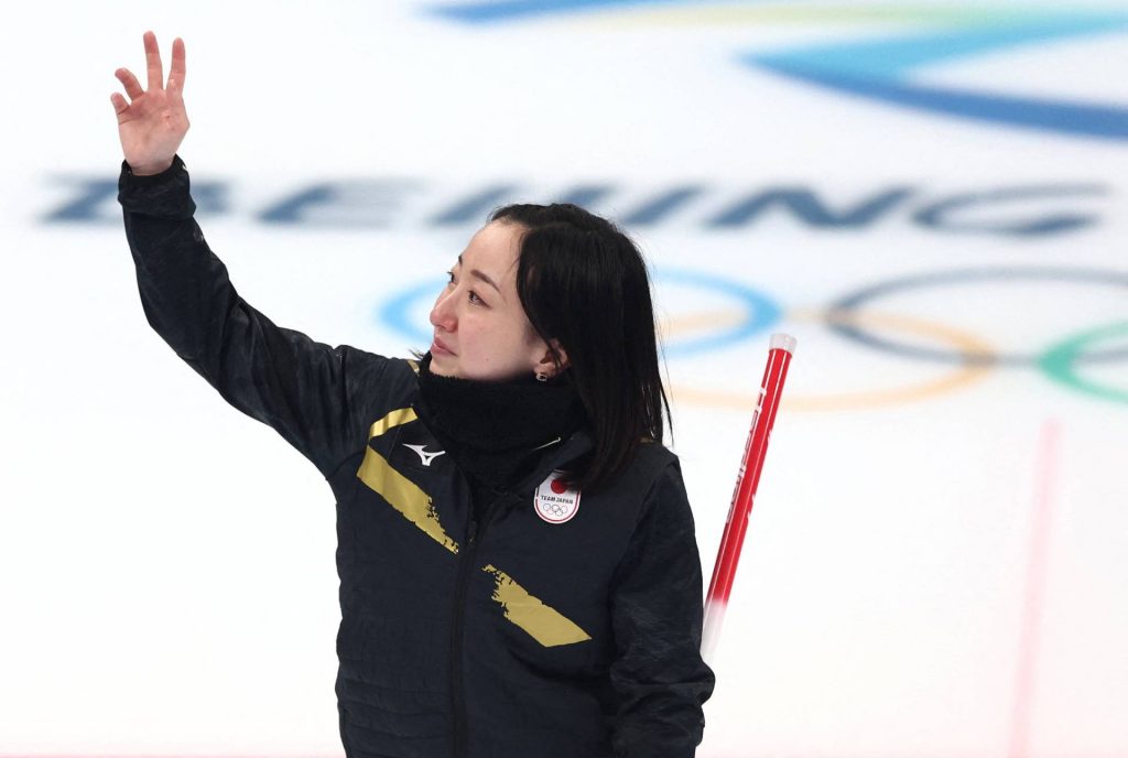 CURLING  Japan Comes Up Short in Women's Final After 10-3 Loss to