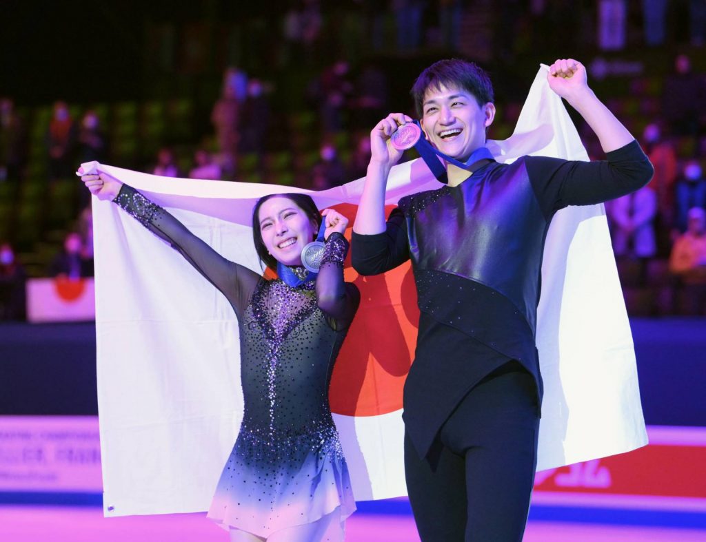 Figure skating: Shoma Uno 4th, Russian trio sweep short program top spots