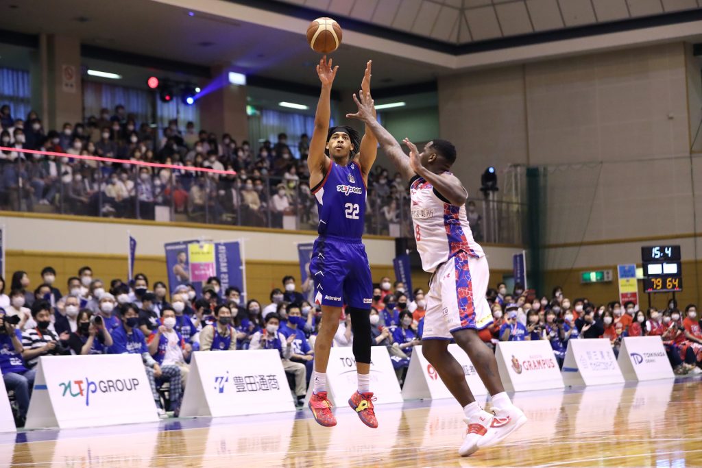 Ryukyu Golden Kings do it again! 😤 They bank a second DOMINANT win against  last year's champions Utsunomiya Brex. #bleague