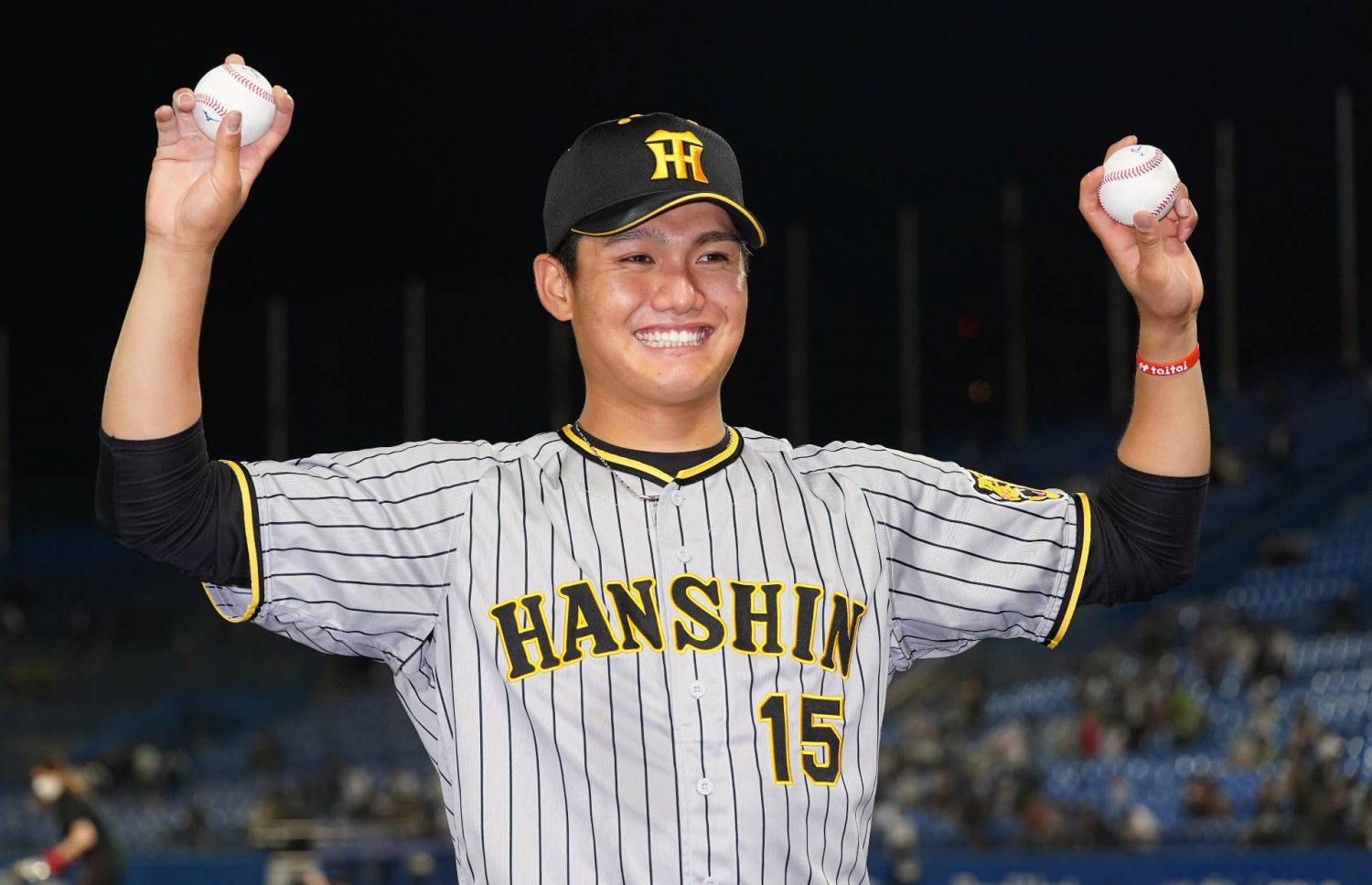 Vintage Hanshin Tigers Japan Baseball Jersey Medium Size 