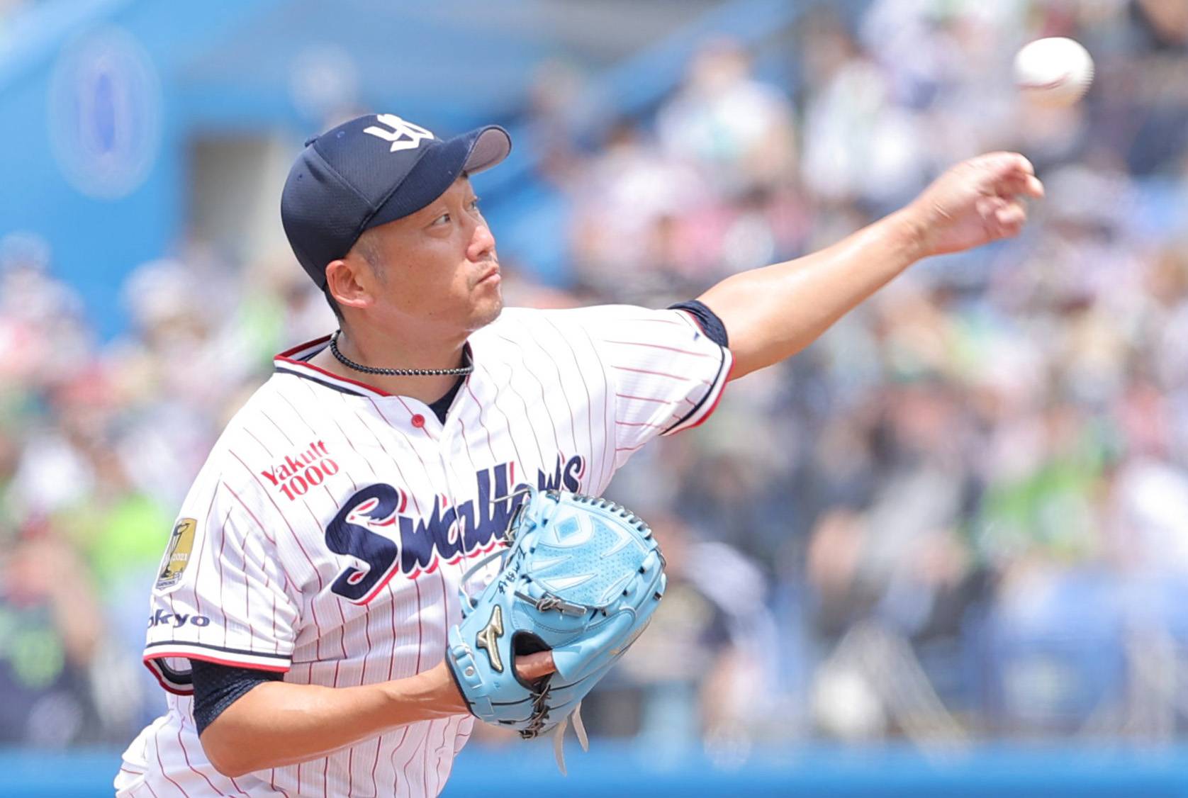 Baseball: Yakult Swallows mascot Tsubakuro Tsubakuro, the mascot of the  Yakult Swallows baseball