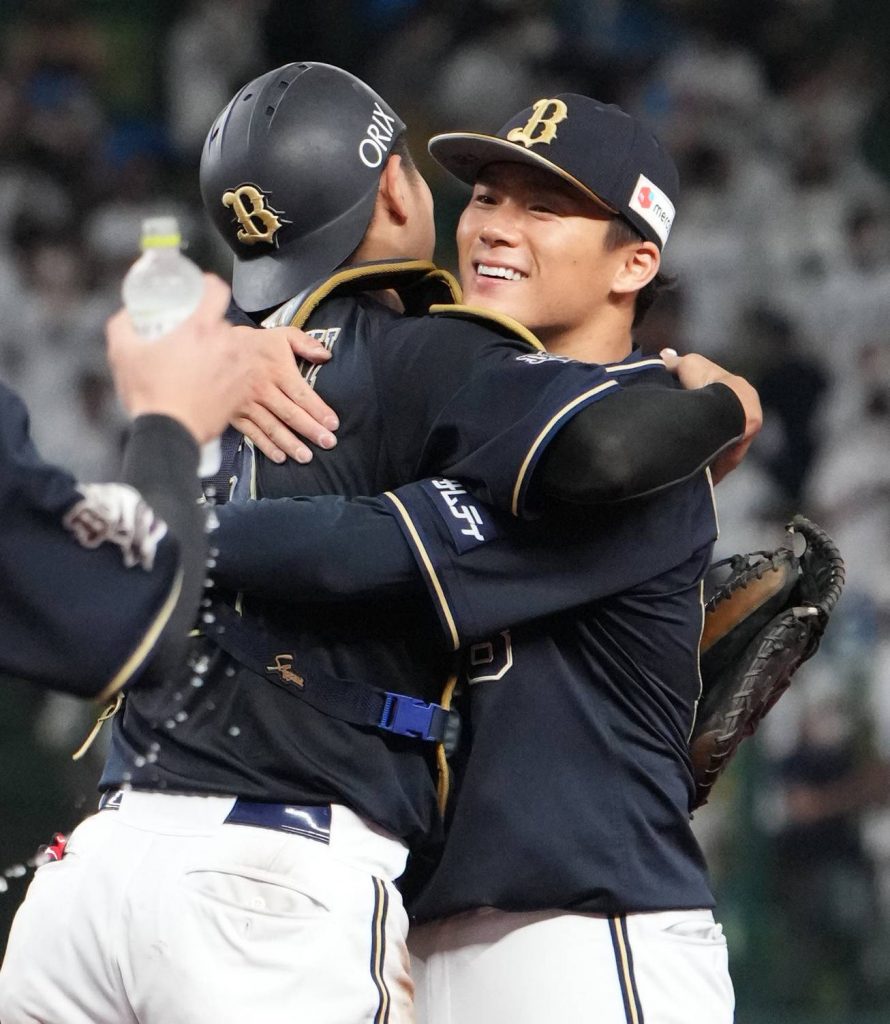 Baseball: Buffaloes clinch 3rd straight PL pennant