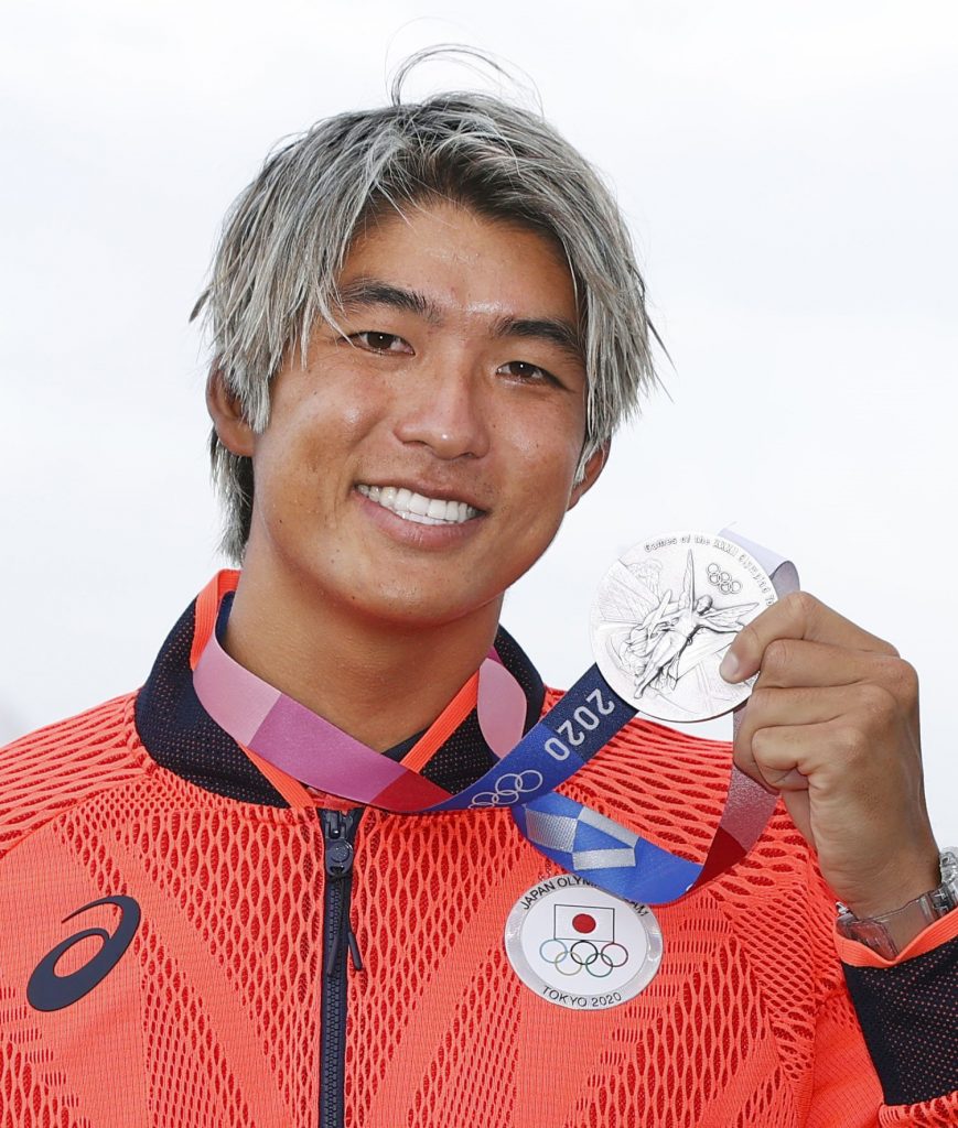 Surfer Igarashi makes Grandma, homeland proud with silver medal