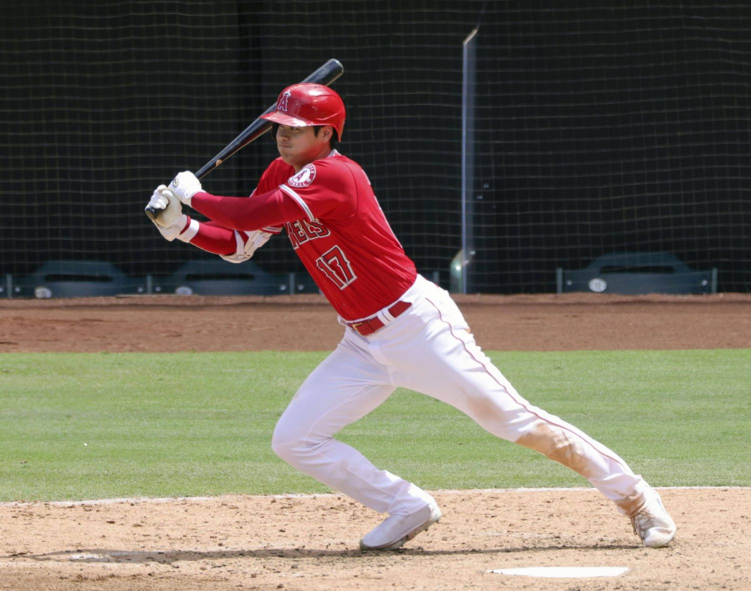 Shohei Ohtani homers in last home game before trade deadline as