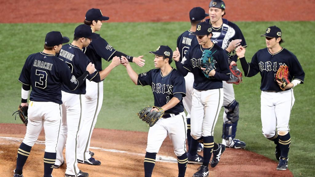 Baseball: Swallows, Buffaloes clinch Japan Series berths