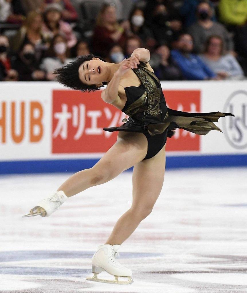 Sakamoto three-peats at figure skating worlds as US teen Levito takes  silver, Figure skating