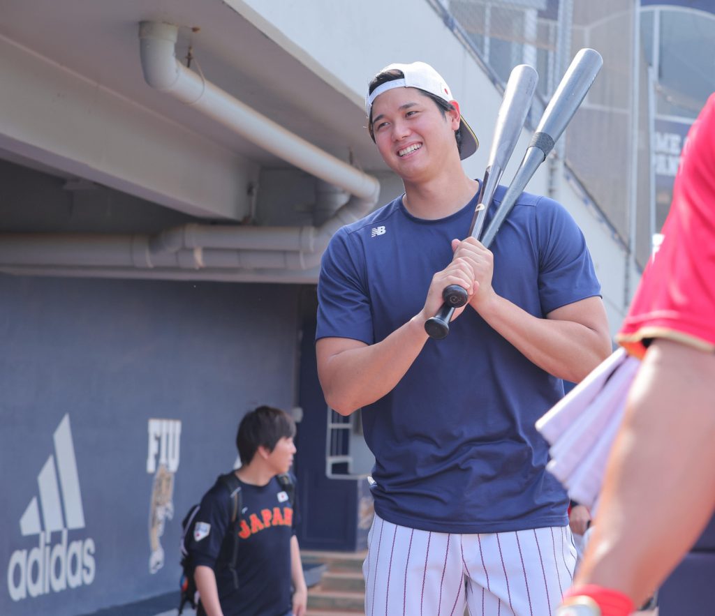 Randy Arozarena robs home run vs. Japan in World Baseball Classic