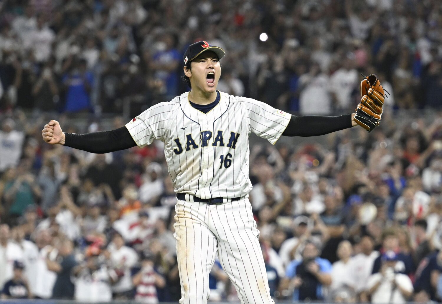 Japan stuns U.S. in dramatic final out to win the World Baseball Classic