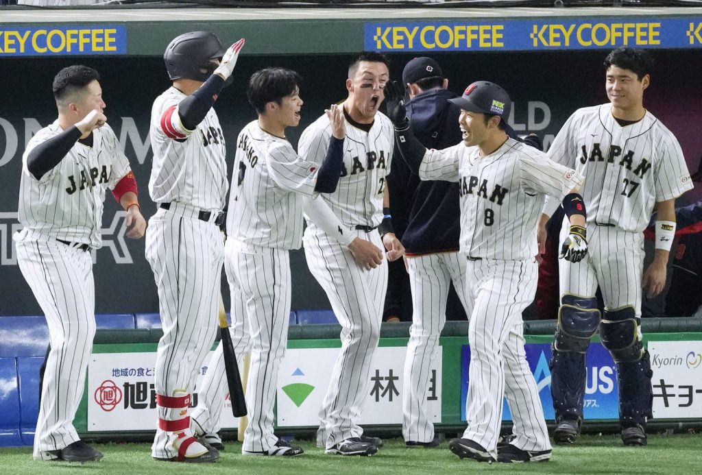 Japan takes a 4-3 lead over Korea after base hits by Lars Nootbaar, Kensuke  Kondoh and Masataka Yoshida