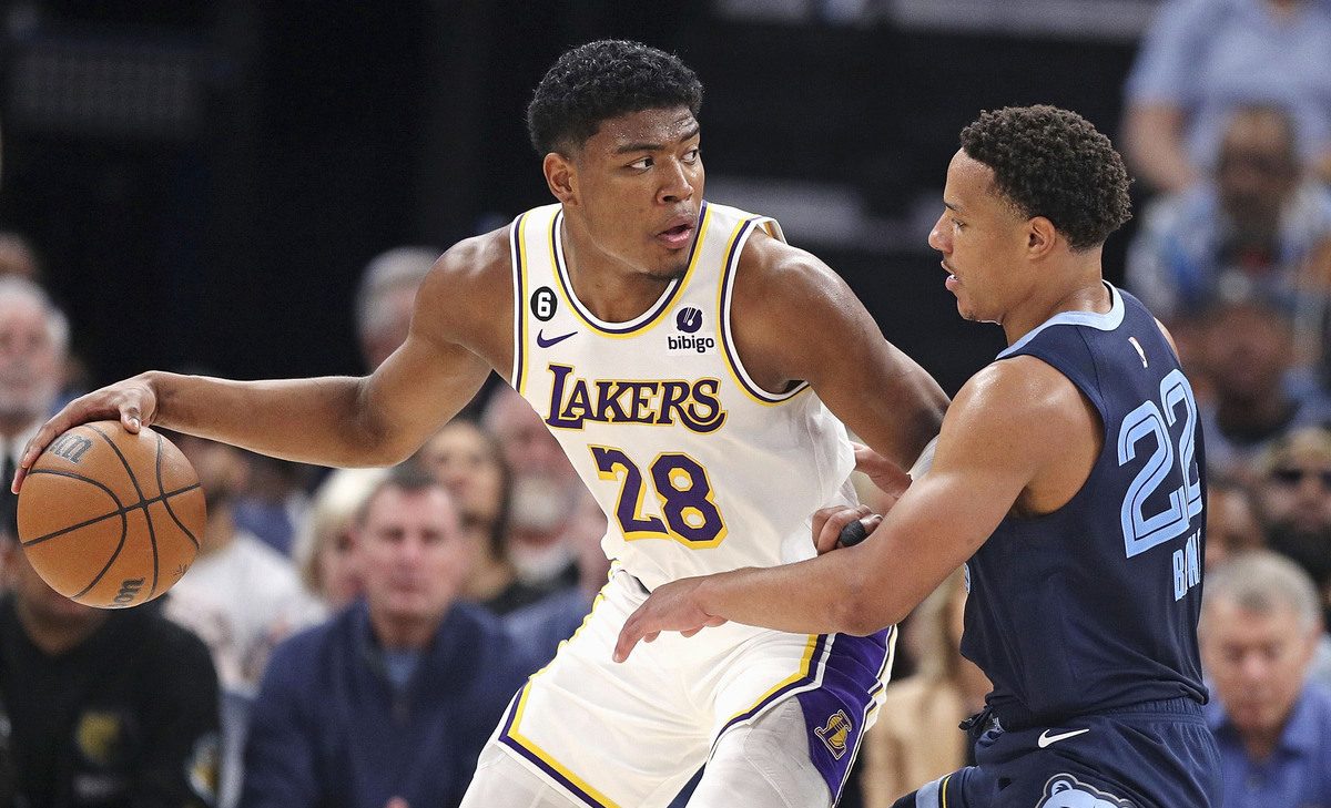 Saint at the Memphis Grizzlies vs LA Lakers game - April 24 - He