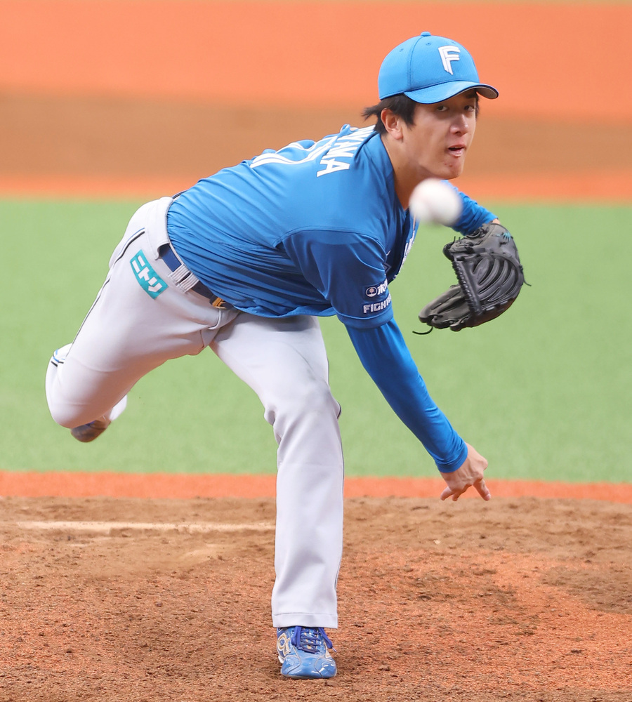 BayStars Starter Trevor Bauer Fans 9 to Pick up Win in NPB Debut