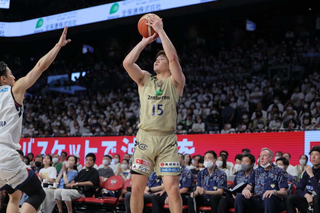 Carl Tamayo's Japan team Ryukyu Golden Kings take home B.League  championship