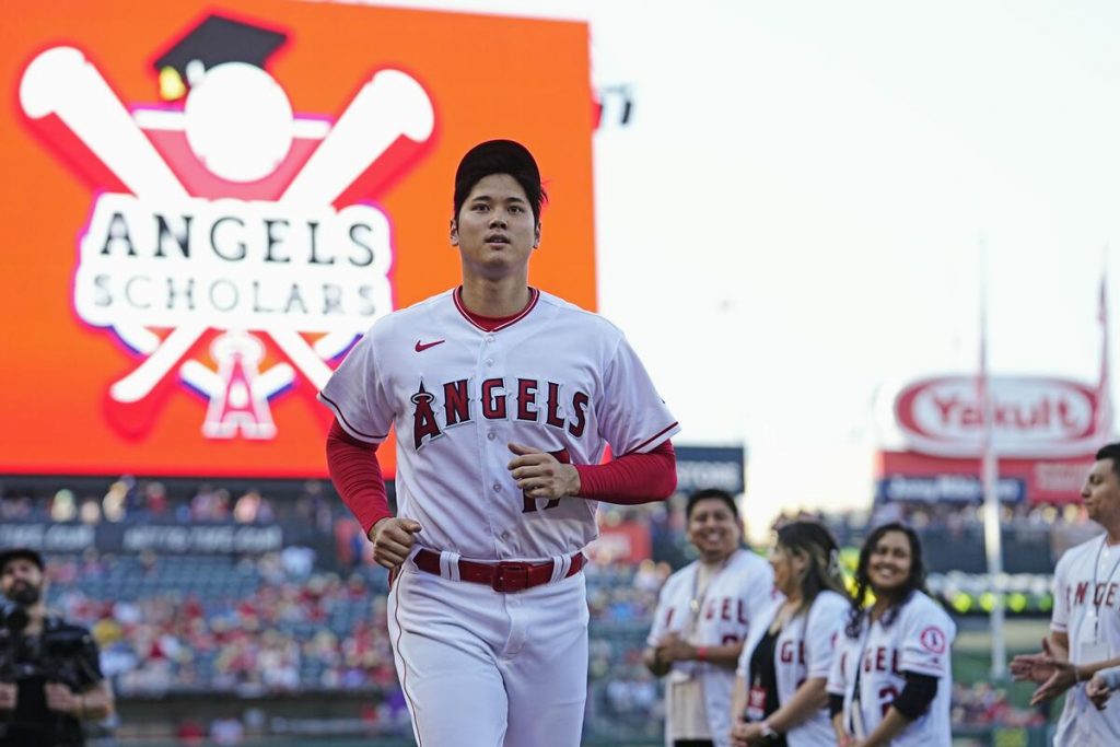 Los Angeles Angels on X: Back-to-Back 👑 Shohei Ohtani is the American  League Player of the Month for July, marking his second consecutive A.L.  Player of the Month Award and the fourth