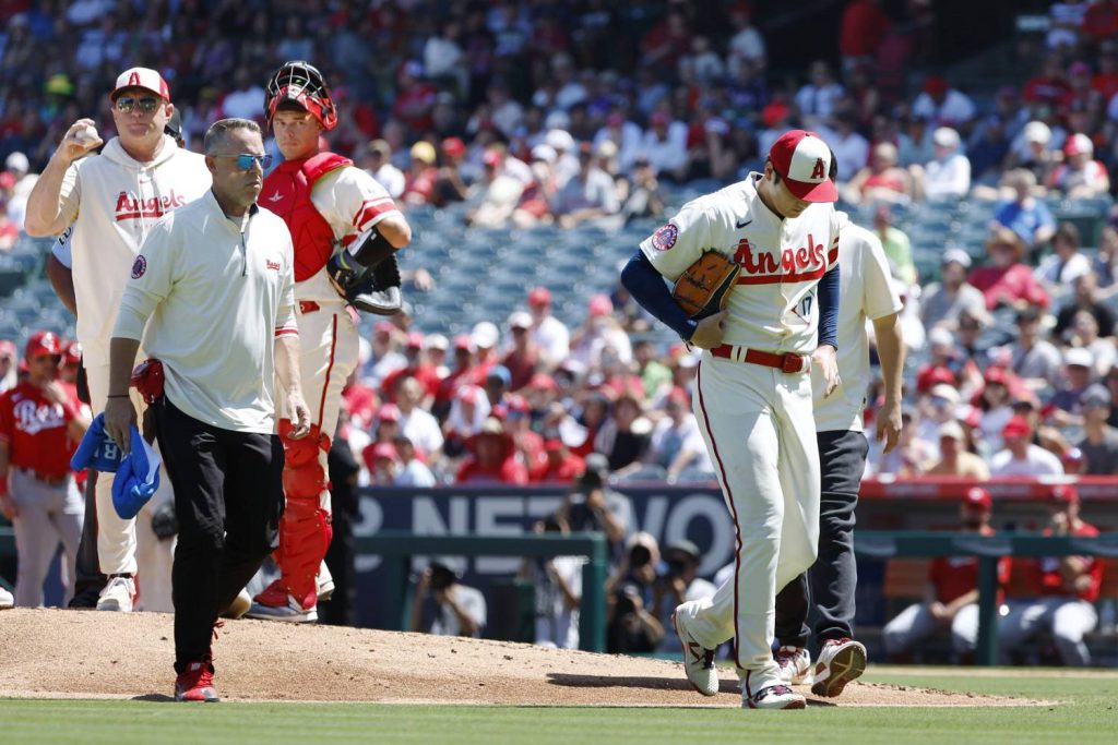 Shohei Ohtani leaves the mound abruptly in 2nd inning after 26 pitches for  the Angels