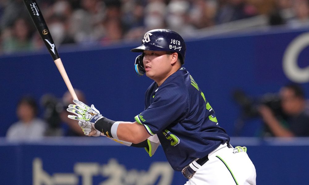 NPB NOTEBOOK] 'Murakami-sama' Honored for Creating Buzz in Japanese  Baseball