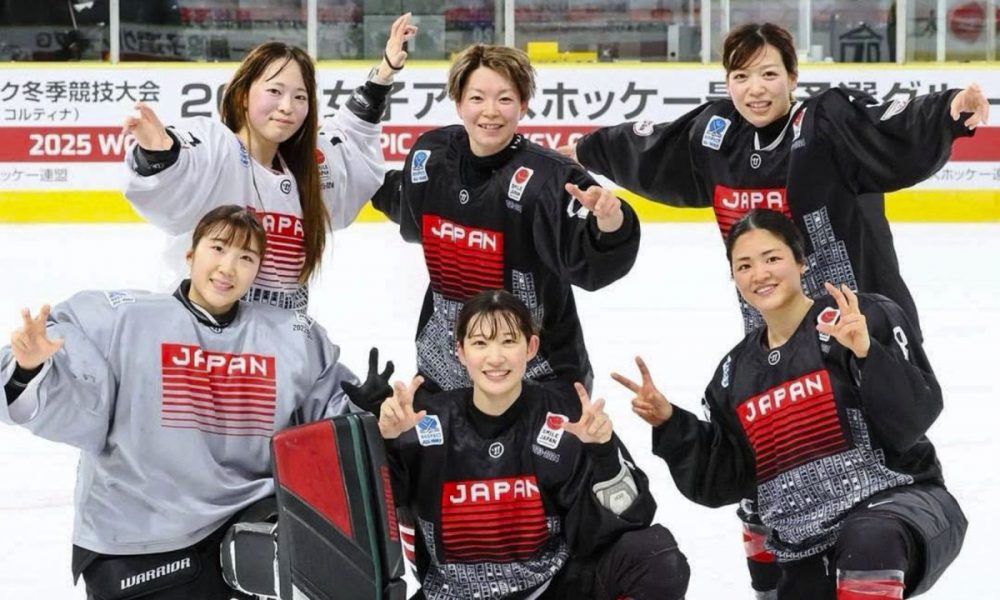Smile Japan Overpowers France 7-1 in the Opening Game of the Final