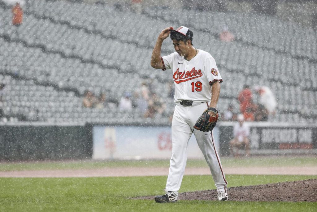 MLB